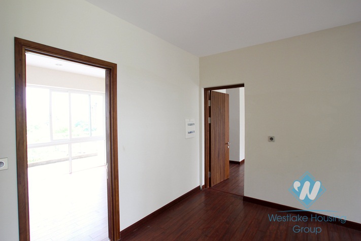 Brand new villa for rent in Ciputra, large garden & great view